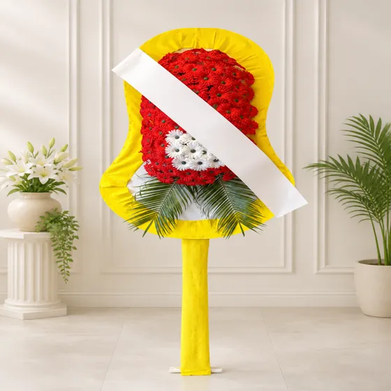 Sarı Zeminli Kırmızı Beyaz Gerbera Çelengi